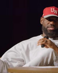 滚球投注-詹姆斯：没人比我更严于律己，季后赛我会关手机没人找得到我