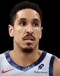 布罗格登上赛季仅出战24场，场均可以得到12.7分4.1助3.8板