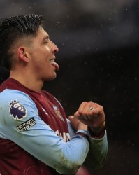 罗马诺：费内巴切开启谈判希望签埃德松-阿尔瓦雷斯，穆帅想要他