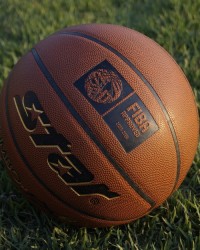 布朗获FMVP：总决赛两次轰40+6战180分 率广厦夺冠男篮该归化他