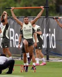 西媒：姆巴佩身体情况逐渐好转，有望在对尤文图斯的比赛中复出