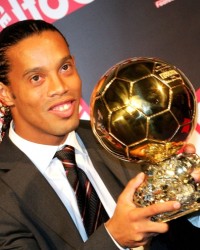 博彩评测-小罗：相信内马尔能很快回归巴西队，让我们再次夺得世界杯